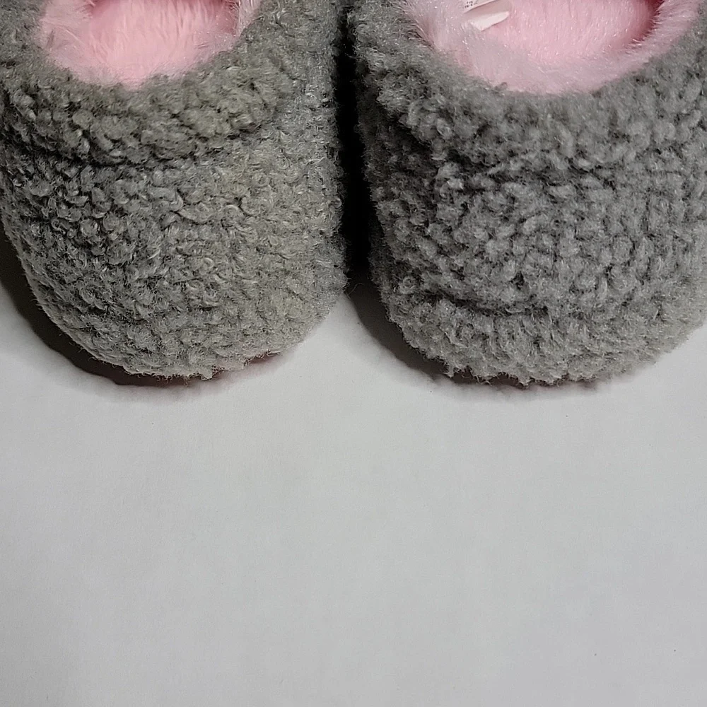 Wonder nation toddler girls smiley slippers